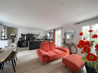 For sale Carros 5 rooms 110 m2 Alpes Maritimes (06510) photo 3