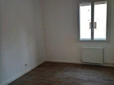 Louer Appartement Saint-etienne 420 euros