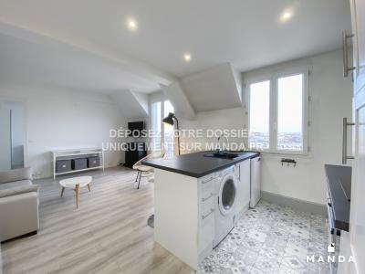For rent Courbevoie 2 rooms 43 m2 Hauts de Seine (92400) photo 4