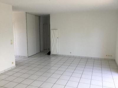 Louer Maison Ambares-et-lagrave 1180 euros