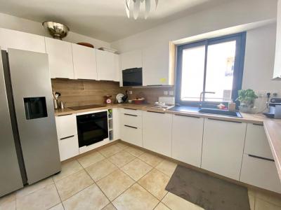 For sale Six-fours-les-plages 4 rooms 95 m2 Var (83140) photo 2