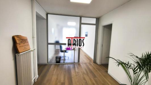 Louer Bureau 58 m2 Toulon