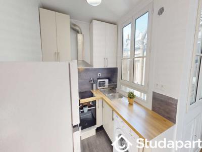 Louer Appartement Paris-18eme-arrondissement 1090 euros