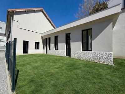 For sale CENTRE VILLE 7 rooms 142 m2 Pyrenees atlantiques (64000) photo 0