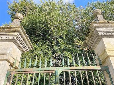 For sale Aigrefeuille-d'aunis 11 rooms 371 m2 Charente maritime (17290) photo 0