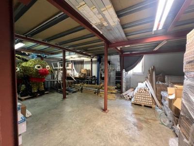 Louer Commerce 188 m2 Sainte-marie