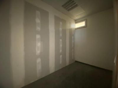 Louer Local commercial Bernis 20016 euros