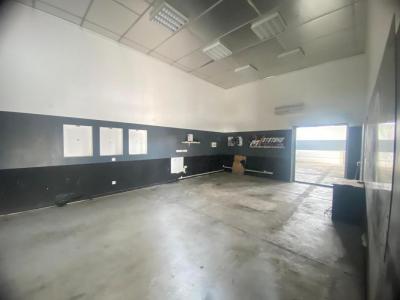 Louer Local commercial Bernis Gard