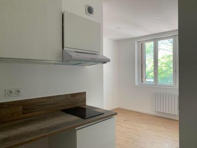 Louer Appartement 16 m2 Lyon-7eme-arrondissement