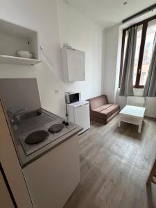 For rent Lyon-1er-arrondissement 1 room 18 m2 Rhone (69001) photo 0