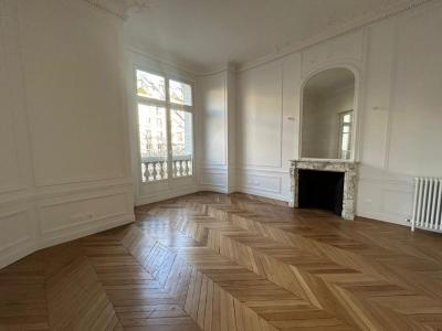 Louer Appartement Paris-8eme-arrondissement 8450 euros