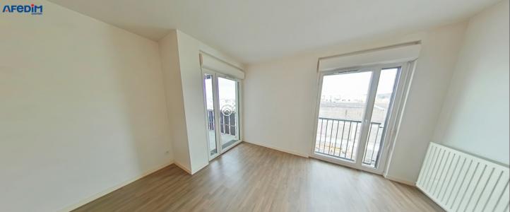 For rent Bordeaux 3 rooms 64 m2 Gironde (33300) photo 1