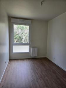 For rent Pont-sur-yonne 4 rooms 95 m2 Yonne (89140) photo 3