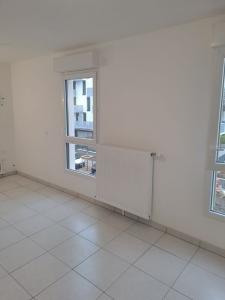 For rent Thiais 1 room 27 m2 Val de Marne (94320) photo 0