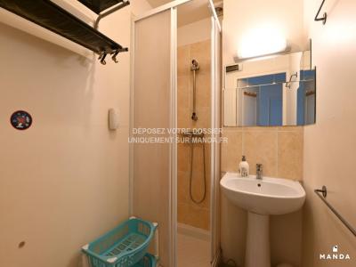 For rent Issy-les-moulineaux 2 rooms 30 m2 Hauts de Seine (92130) photo 1