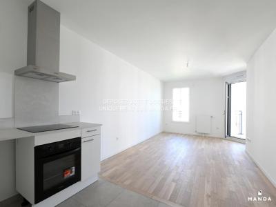 For rent Clamart 2 rooms 46 m2 Hauts de Seine (92140) photo 0