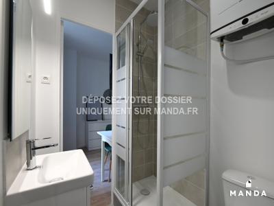 Louer Appartement 17 m2 Courbevoie