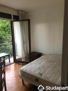 Louer Appartement 11 m2 Antony