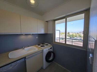 Louer Appartement Antibes 1065 euros