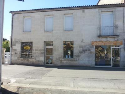 Louer Appartement 101 m2 Tocane-saint-apre