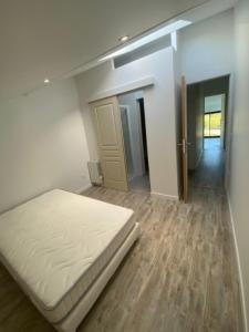 For rent Salleboeuf 4 rooms 80 m2 Gironde (33370) photo 0