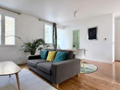 For rent Bordeaux 2 rooms 62 m2 Gironde (33000) photo 2
