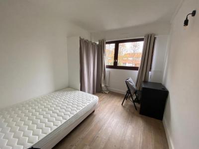 For rent Guyancourt 1 room 21 m2 Yvelines (78280) photo 0