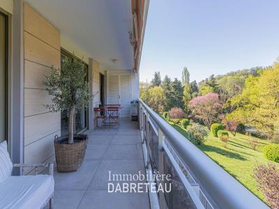 For sale Charbonnieres-les-bains 4 rooms 110 m2 Rhone (69260) photo 0