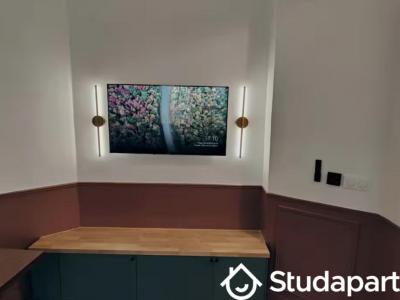 Louer Appartement 14 m2 Paris-11eme-arrondissement