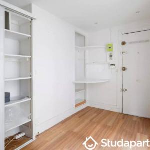 Louer Appartement 11 m2 Paris-9eme-arrondissement