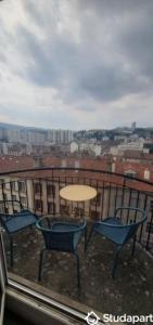 Louer Appartement 19 m2 Saint-etienne