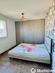 Louer Appartement 11 m2 Marseille-9eme-arrondissement