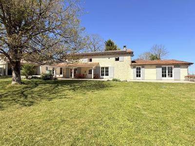 For sale Brossac 5 rooms 184 m2 Charente (16480) photo 0