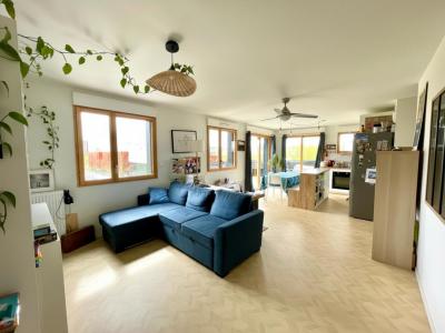 For sale Floirac 4 rooms 83 m2 Gironde (33270) photo 0