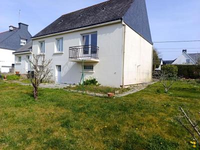 For sale Pontivy 4 rooms 77 m2 Morbihan (56300) photo 2