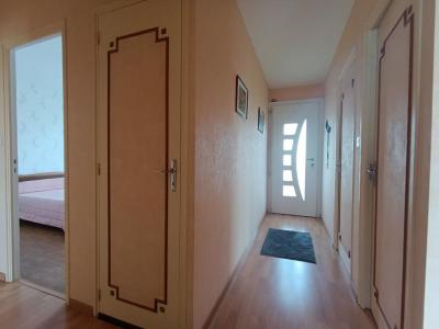 For sale Pontivy 4 rooms 77 m2 Morbihan (56300) photo 3