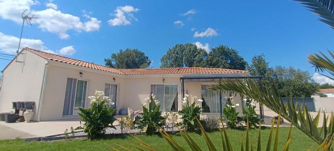 For sale Breuillet 4 rooms 105 m2 Charente maritime (17920) photo 0