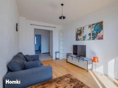 For sale Villeurbanne 3 rooms 72 m2 Rhone (69100) photo 2