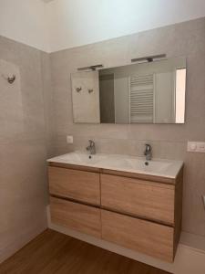 For rent Saint-etienne 3 rooms 83 m2 Loire (42000) photo 0