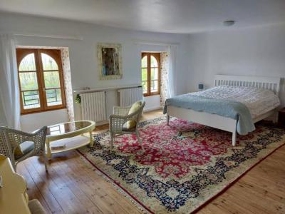 For sale Saint-jean-d'angely 9 rooms 320 m2 Charente maritime (17400) photo 2
