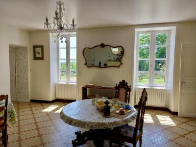 For sale Saint-jean-d'angely 9 rooms 320 m2 Charente maritime (17400) photo 3