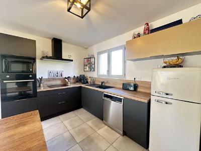 For sale 4 rooms 92 m2 Isere (38160) photo 0