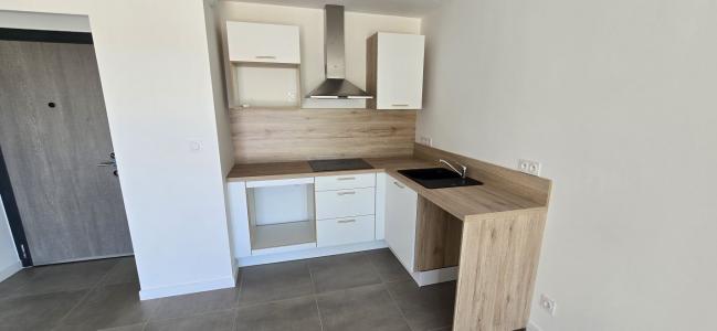Louer Appartement  900 euros