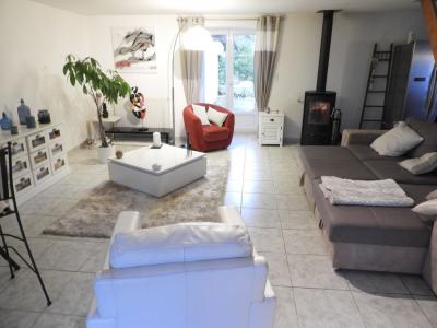 Louer Maison  760 euros