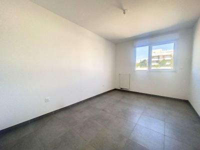 Louer Appartement  1006 euros