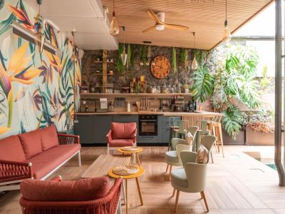 For sale Saint-denis 7 rooms 300 m2 Reunion (97400) photo 2