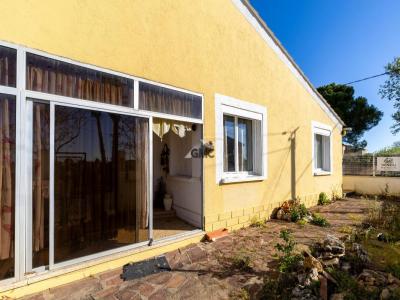 For sale Adissan 4 rooms 98 m2 Herault (34230) photo 3