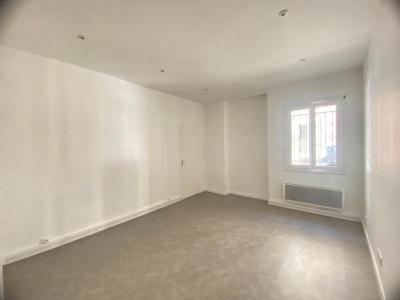 For rent Nimes 1 room 18 m2 Gard (30000) photo 0