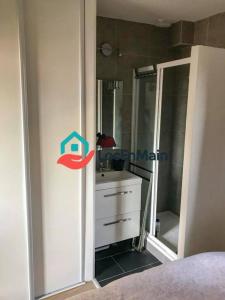 Louer Appartement Paris-11eme-arrondissement 1221 euros