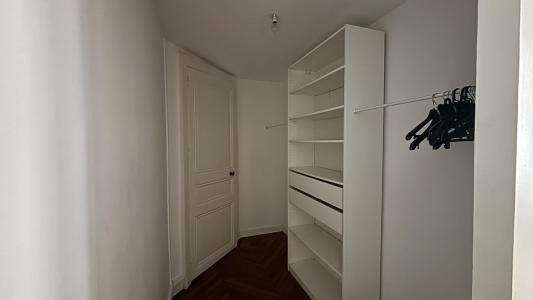Louer Appartement Nantes 890 euros